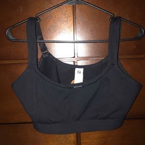 Black sports bra
